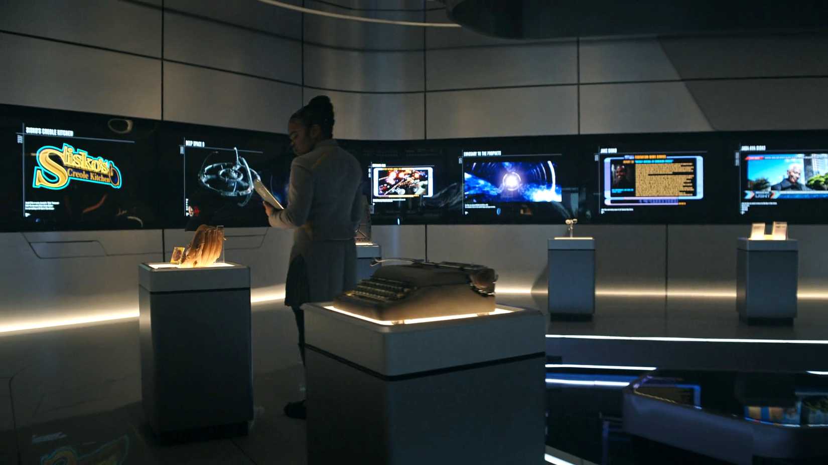 Máquina de escrever de Benny Russell recoloca Sisko no centro do debate em Star Trek: Starfleet Academy - Imagem do artigo original