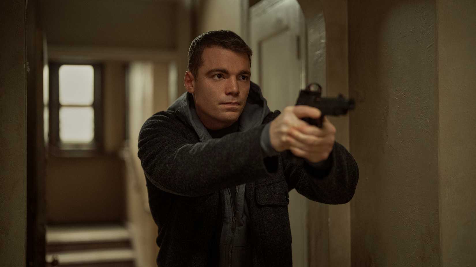 Netflix encontra substituto de Reacher: terceira temporada de O Agente Noturno já está disponível - Imagem do artigo original